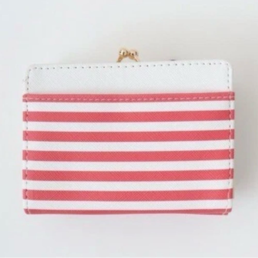 Sanrio NWT Pochacco Face Flap Wallet W/KissLock - Picture 8 of 11